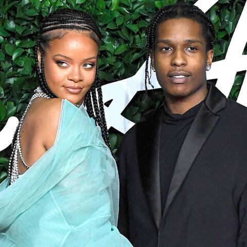 ريهانا و A$AP ينتقلان للمرحلة التالية في علاقتهما.. وتزيل بقايا حبيبها السابق دريك من حياتها!