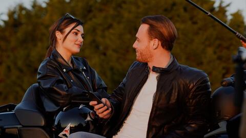 We Bet Hande Erçel Disagrees! Kerem Bürsin Doesn't Consider Himself a 'Sexy Man'
