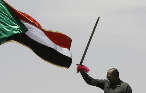 Sudan's Ex-leader Omar Al-Bashir to be Handed Over to The ICC For The Darfur Bloodbath 