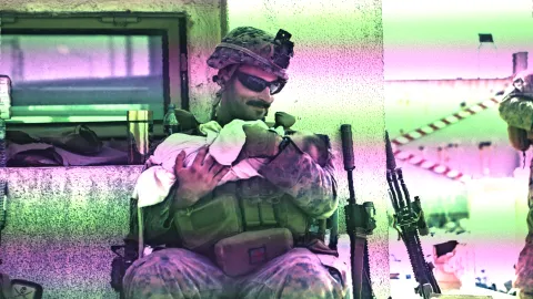 ‘Whitewashing War Crimes’? Photos of US Marines Taking Care of Afghan Babies at Kabul Airport Go Viral