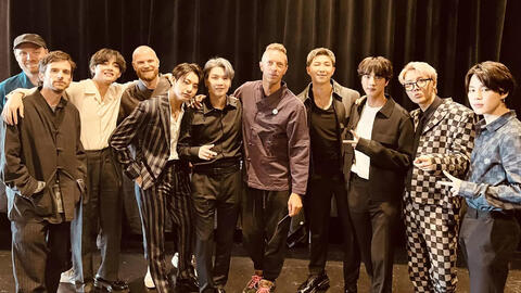 عضو فرقة BTS ينفي علاقته بهذه الفتاة.. ويهدي مروجي الشائعات أغنية UGH