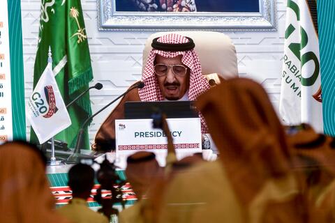 Saudi Calls on The World to Prevent Iran From Going Nuclear 