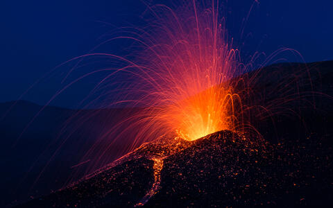 Spain's Cumbre Vieja Erupts For The First Time in Five Decades