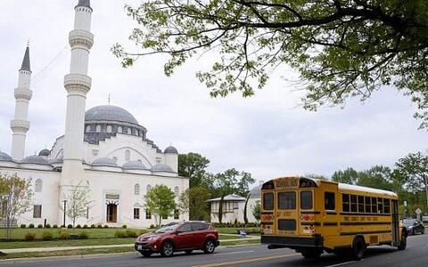 One Killed After Shooting Outside Mosque in Maryland 
