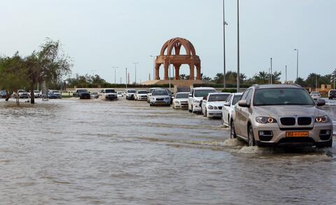 150 Km Winds: Omanis in Fear After Tropical Storm Turns Into Cyclone