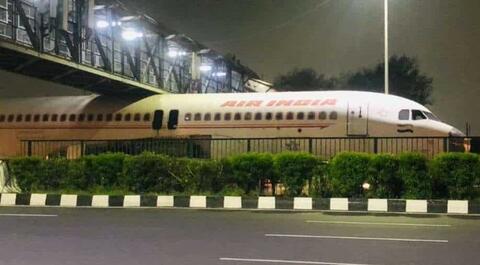 Air India Back to Tata Group in $2.4 Billion Takeover Deal