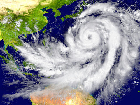 150 Km Winds: Omanis in Fear After Tropical Storm Turns Into Cyclone
