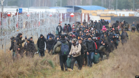 Playing With Lives: The Migrant Crisis at The Belarus-Polish Border 