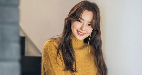 ملكة جمال كوريا هوني لي تعلن زواجها اليوم.. فهل العريس مشهور؟!