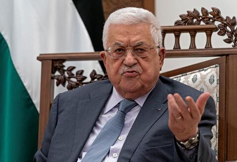 Mahmood Abbas Visits Benny Gantz at His Israeli Home 