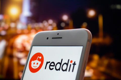 Reddit signs $60M AI deal, going public at $5B evaluation