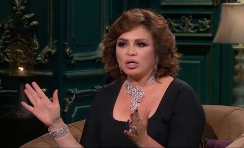 الهام شاهين لأحمد فلوكس: (اللي مش عاجبه مهنة الفن يسيبها!)