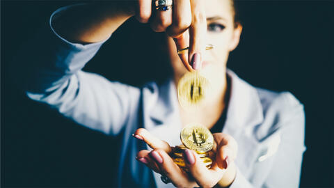 كيف يؤثر رفع أسعار الفائدة على سوق العملات الرقمية؟