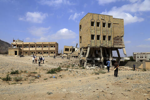 Fleeing War to Face Another! Yemeni Students Return Home