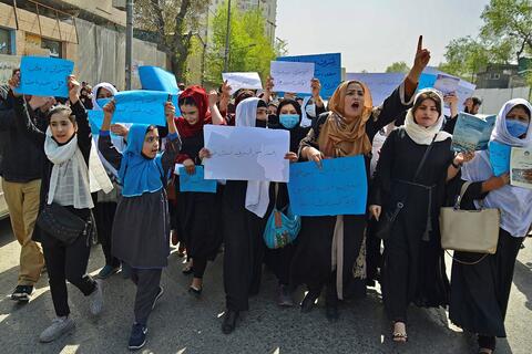 Afghan Girls Protest, Demand Right to an Education
