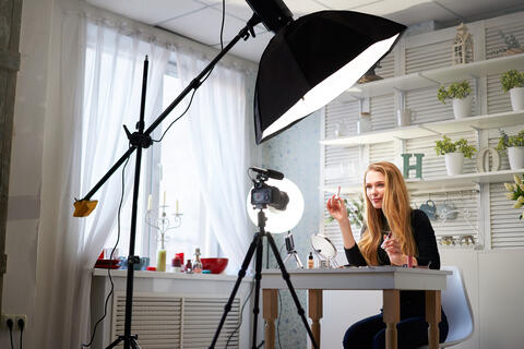 Fraud Online Influencers: What Can Be Done?
