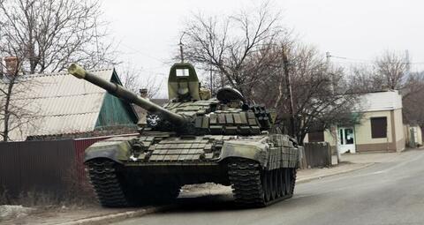 مرحلة جديدة من المعارك.. أمريكا تزود أوكرانيا بدبابات سوفيتية