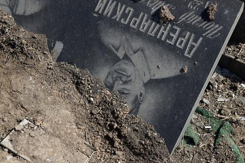 Russia Confirms Submarine Missile Attacks on Ukraine