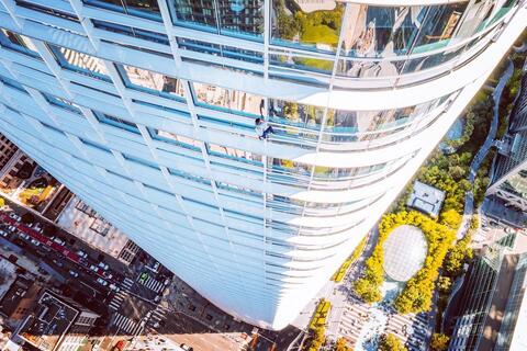 Video: Police Arrest Spider Man Who Scaled Skyscraper to Protest Abortion