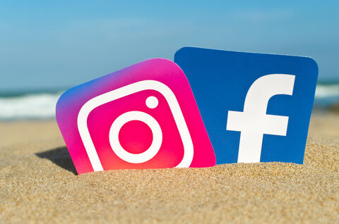 Facebook, Instagram Postpone Taking Commission from Creators to 2024
