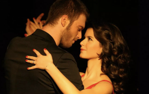 Here is How Beren Saat Almost Ruined Kıvanç Tatlıtuğ's Career