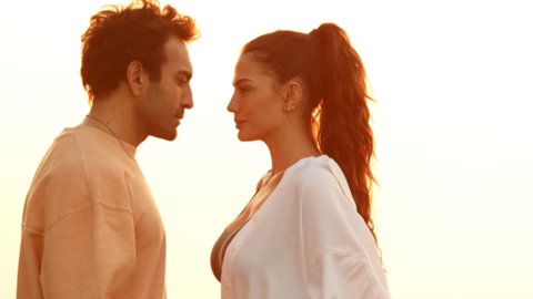 Are There NUDE Scenes? Demet Ozdemir's Dünyayla Benim Aramda's Trailer is Here 