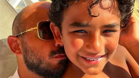 حسن شاكوش يرد على محمود العسيلي: (أنا مش حافظ أغانيه و لا أعرفها!)