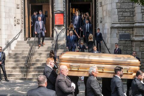 Donald Trump Buried Ex-wife in His Golf Club for a Reason