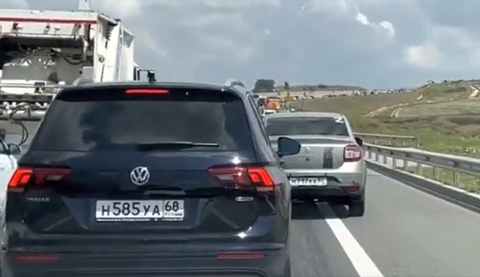 Russians Flee Crimea! Videos of Massive Traffic Jam Circulate the Internet