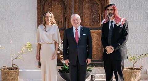 بعد زواجها من الأمير غازي .. الأميرة مريم تثير فضول الأردنيين