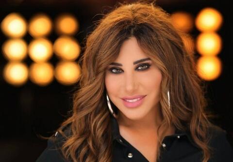 نجوى كرم تستعرض أناقتها و رشاقتها في أحدث جلسة تصوير