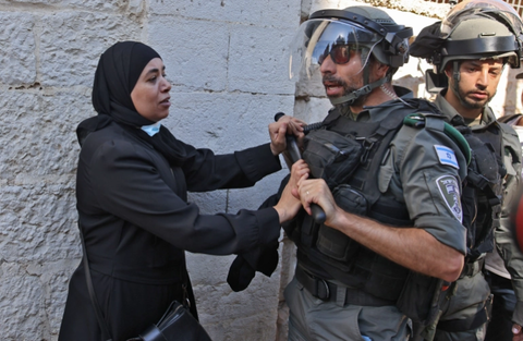 VIRAL: Palestinian Girl Shoved, Pinned Down by Israeli Soldiers is Beaten