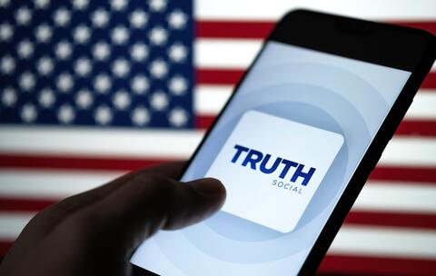 Donald Trump's app Truth Social Is Now Available on Play Store