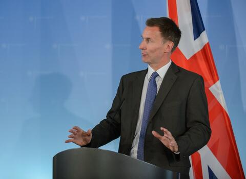UK: Hunt Reverses Tax Plan, Reviews Energy Price Support