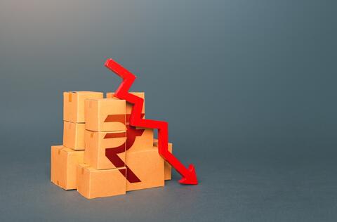 Indian Rupee Hits Record Low Against the UAE Dirham
