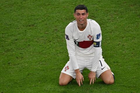 لاعب ليفربول السابق يوجه انتقاداً جديداً لـ رونالدو والسبب 