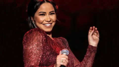 Sherine Abdel Wahab at a nightclub with her daughter