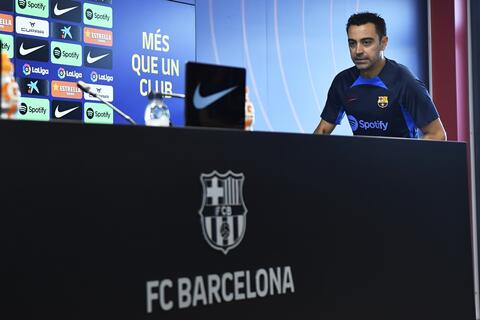 برشلونة يفاجئ الجميع ويقرر ضم نجم مانشستر يونايتد