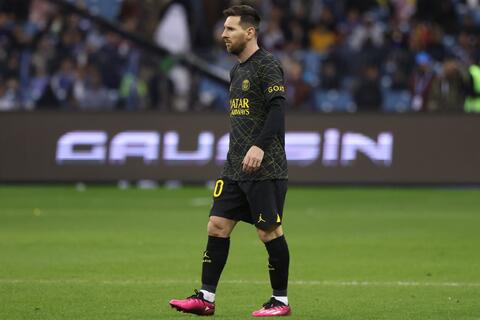إيغالو يحث ميسي على القدوم إلى الهلال