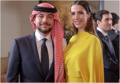 من صمّم فسان رجوة آل سيف في حفل زفاف الأميرة إيمان؟