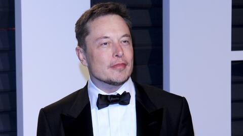 Musk Taunts Bezos After Expanding Lead in ‘World’s Richest’ Race