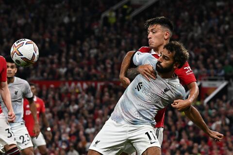توقيت مباراة ليفربول ضد مانشستر يونايتد في الدوري الإنجليزي والقنوات الناقلة