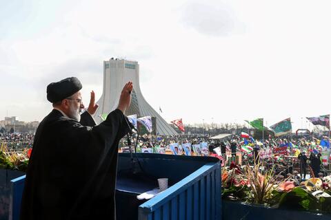 Raisi reacts to schoolgirls' poisoning incidents
