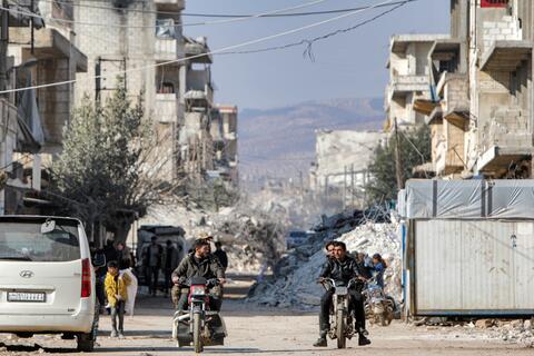 نحر 3 سوريين وخطف 26 في هجوم جهادي شمال البلاد