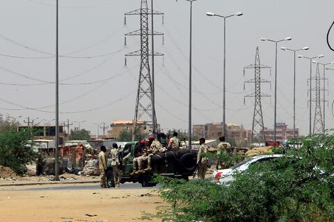 56 قتيلا و مئات الإصابات في السودان.. طيران أجنبي يقصف الدعم السريع في بورتسودان