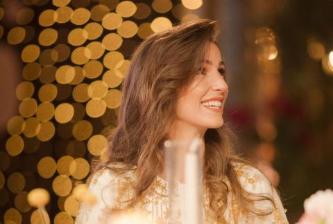 مع قرب حفل زفافها الملكي.. من سيصمم فستان رجوة آل سيف؟