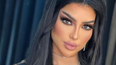 دنيا بطمة بإطلالة جريئة بالأسود في أحدث ظهور لها