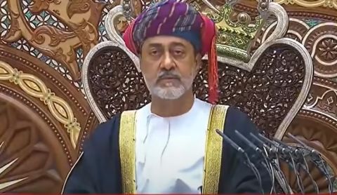 سلطان عمان يزور إيران الأحد لبحث تعزيز التعاون بين البلدين