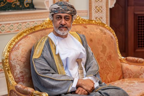 Oman Sultan heads to Egypt on a 2-day visit