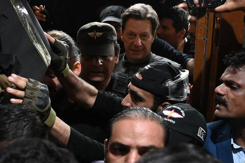 القبض على عمران خان رئيس الوزراء الباكستاني السابق